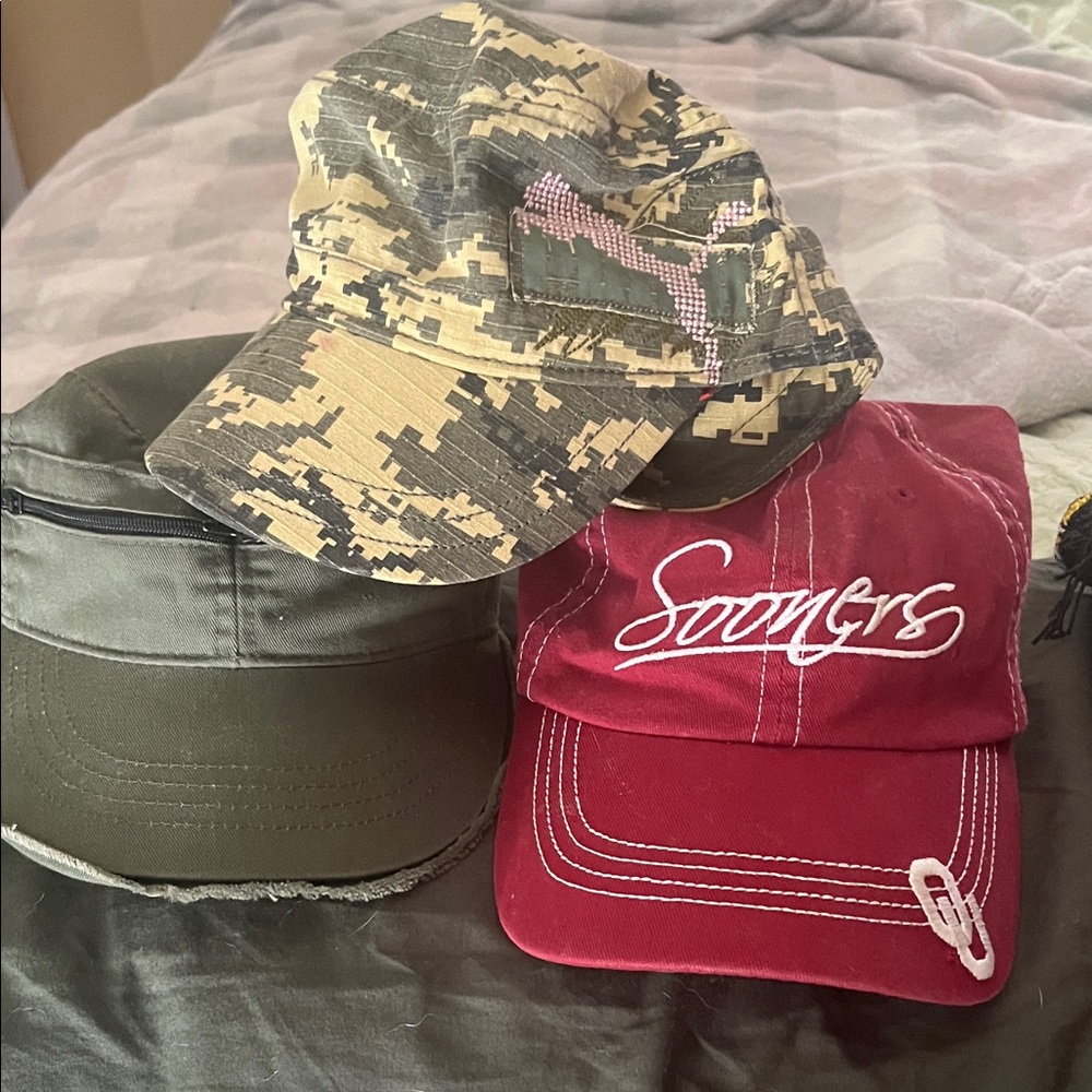 Camouflage, army green  and Red OK Sooners Cap Set